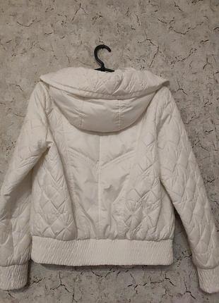 Куртка женская фирмы clasna, отличное состояние, длина 59, грудь 51, низ37, рукав 63