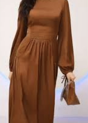 Сукня сатинова атласна міді