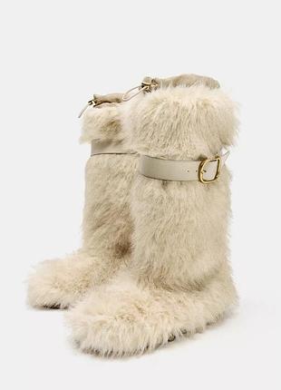 Чоботи жіночі бежеві хутряні zara new