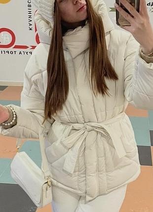 Пуховик молочний, зимова жіноча куртка
