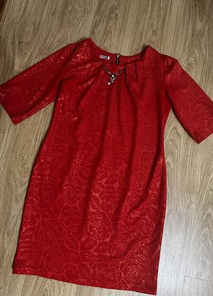 Продам сукню плаття