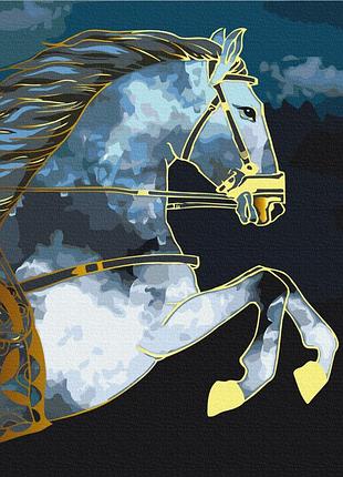 Скакун в сумерках с золотой краской