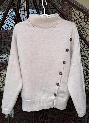 Светр м'якесенька вовна