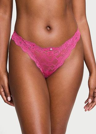 Кружевные трусики тонг victoria's secret