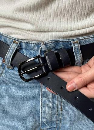 Ремень кожаный черного цвета