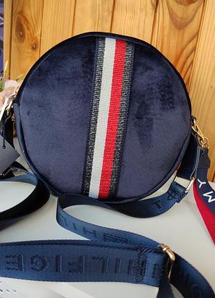 Велюрова сумка кросбоді tommy hilfiger