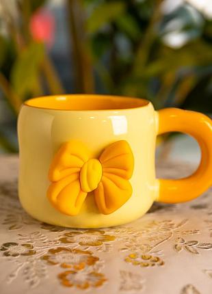 Чашка фарфоровая с магнитом бант 400 (мл) подарочная кружка прикольная чашка для детей на подарок бежевый с желтым fm-52a