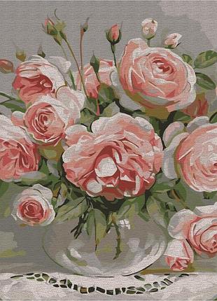 Троянди на столику