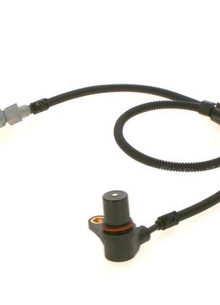 Датчик оборотов коленвала skoda superb i (3u4) - 1.8 t (2001.12 - 2008.03) bo 0261210177