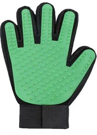 Перчатка расческа для животных, зеленая, на правую руку для груминга - размер 22*15см
