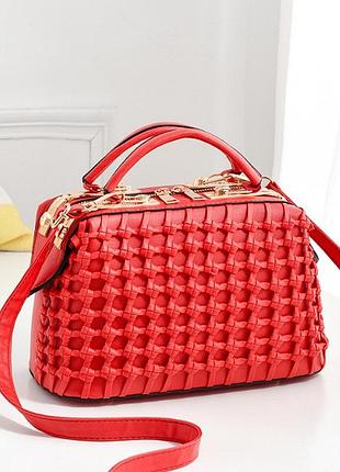 Женская сумочка плетенье модная и стильная сумка для девушек красный