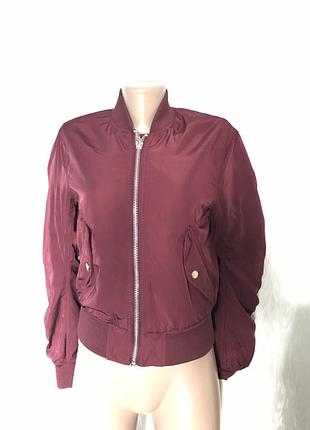 Фірмовий молодіжний бомбер