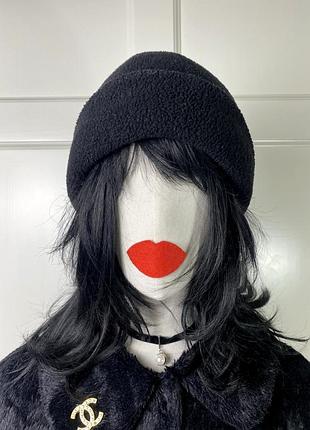 Чёрная флисовая шапка унисекс