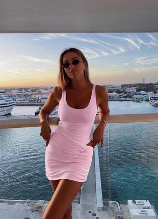 Платье с соблазнительным вырезом+драпировками барби