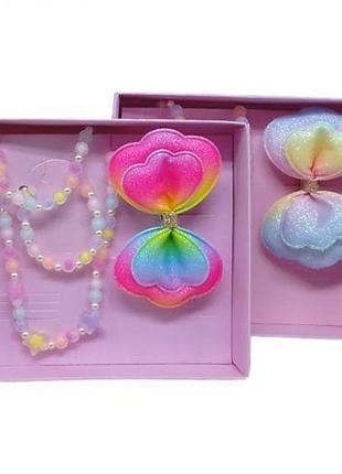 Набір прикрас: шпилька для волосся, намиста, браслет