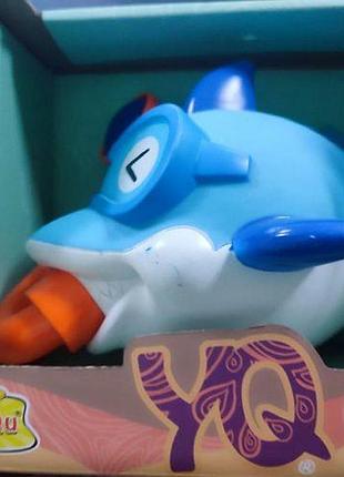 Уценка. игрушка для ванны "акула-аквалангист" пятно краски