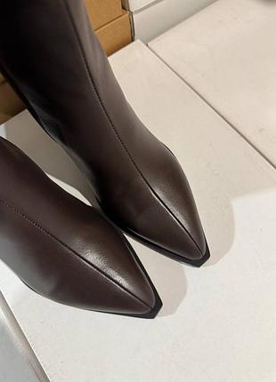 Жіночі чоботи із натуральної шкіри на шпильці шоколадного кольору хіт  продажу 10579