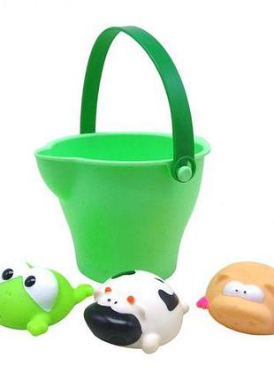 Ведро пластиковое, с 3 резиновыми игрушками (салатовое)