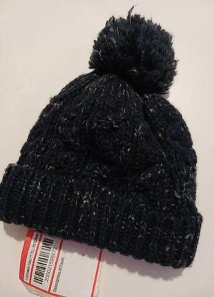 Тепла дитяча шапка ,бренду next,нова. 3-4 роки.
всередині підкладка хутро.