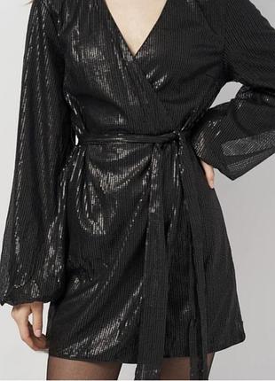 Платье в пайетках от prettylittlething размер м/л