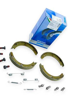 Колодки ручника mercedes-benz e-class w124, c-class w202, 203 (lpr-samko)