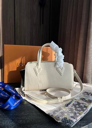 Сумка из качественной кожи varenne east west white 26х14 см и платинка