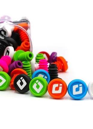 Баренды odi small 2-color push-in plugs refill pack white logo красный
