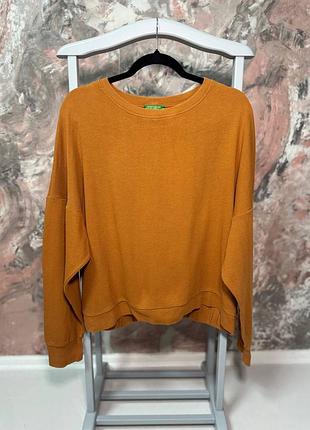 Стильний свитшот від benetton