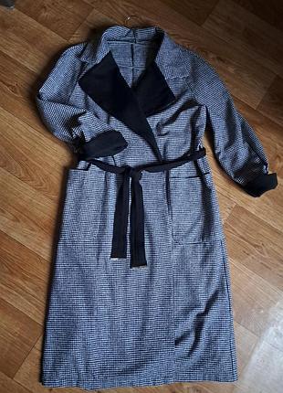 Пальто без підкладу 54-56 розмір