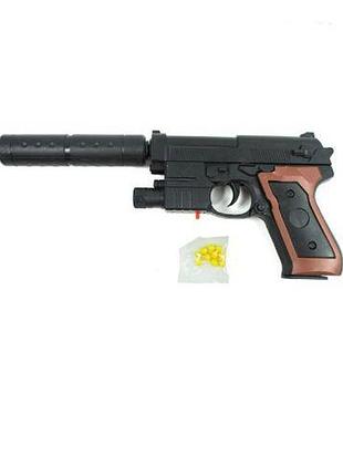 Уценка. пистолет с глушителем и лазером не стриляет пульками