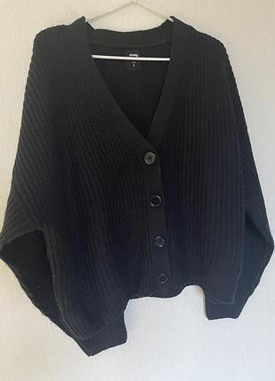 Світер жіночий