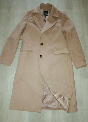 Пальто коассичное фирменное