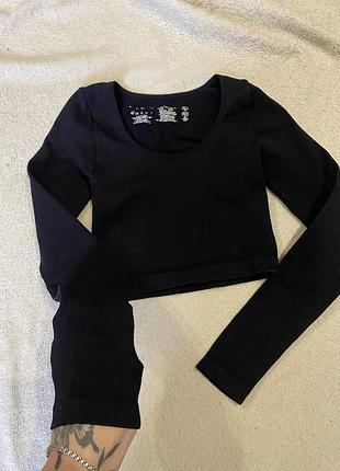 Кроп топ з рукавом рашгард безшовний в рубчик тугий чорний primark xs