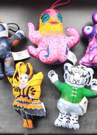 Masked singer іграшки з макдональдс 2023 ціна за всі