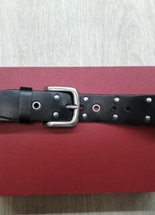 Натур. шкіряний ремінь з заклепками