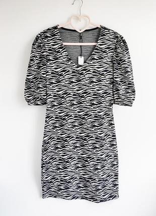 Нова тепленька сукня only зебра