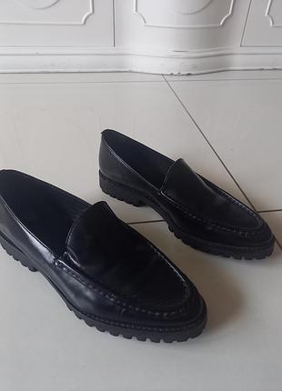 Женская обувь