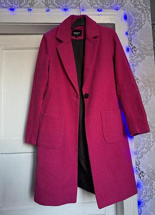 Гарненьке жіноче пальто only