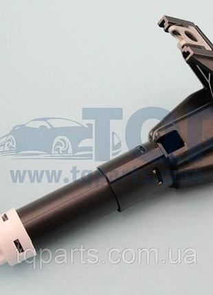 Форсунка омивача фари прав., tq21074 (85207-60030)