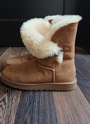 Женские угги