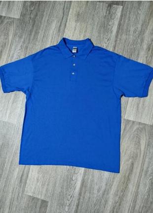 Мужская синяя футболка поло gildan размер xl