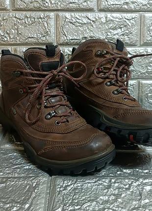 Ботинки трекинговые ecco xpedition gore-tex из натуральной кожи - 40 размер