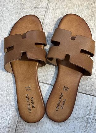 Полностью кожаные итальянские шлепанцы - комфорт и стиль в каждом шаге