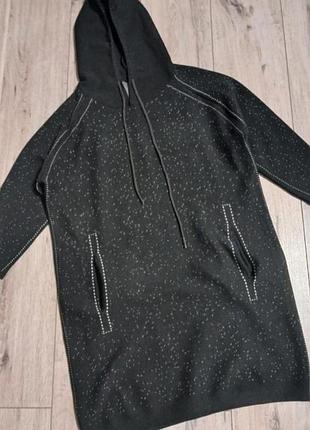 Женское теплое платье -худи, размер м/l, бренда shein.
в идеальном состоянии, новой 
хорошее качество, ткань очень приятная на ощупь.
модель оверсайз