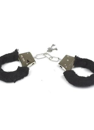 Наручники бдсм. металеві наручники з хутром чорні