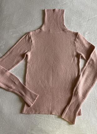 Свитер. нежно-розовый.