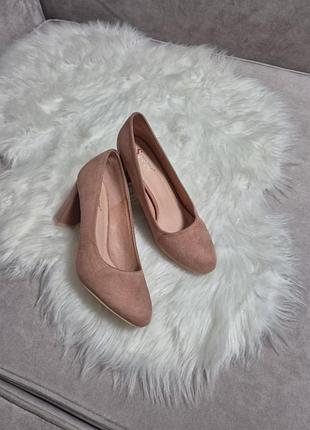 Женские туфли
