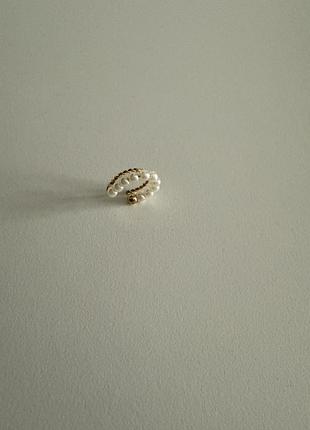 Сережка кафа на вухо