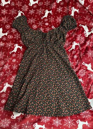 Сукня квітчаста