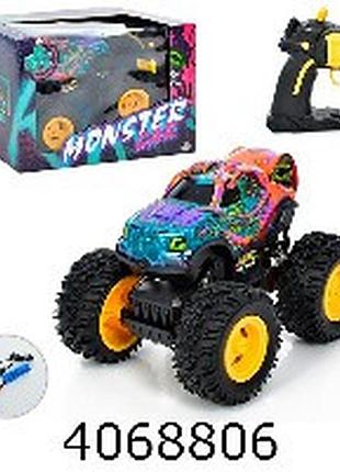 Машина радіо батар. джип в коробці світ. usb-зарядне, амортиз. гум. колеса, протиуд. к29*20*18см (8)